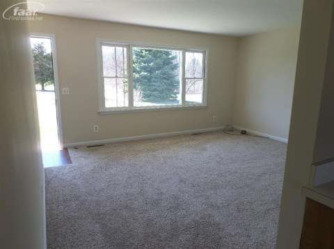 15257 Hogan Road Linden, MI 48451 - Photo 2 of 18 20399201-1.JPG