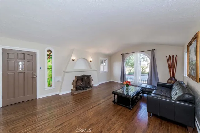 $5,500 | 1001 Monterey Road, Glendale, CA 91206