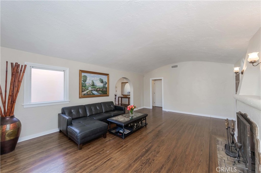 1001 Monterey Road Glendale, CA 91206 - Photo 13 of 57