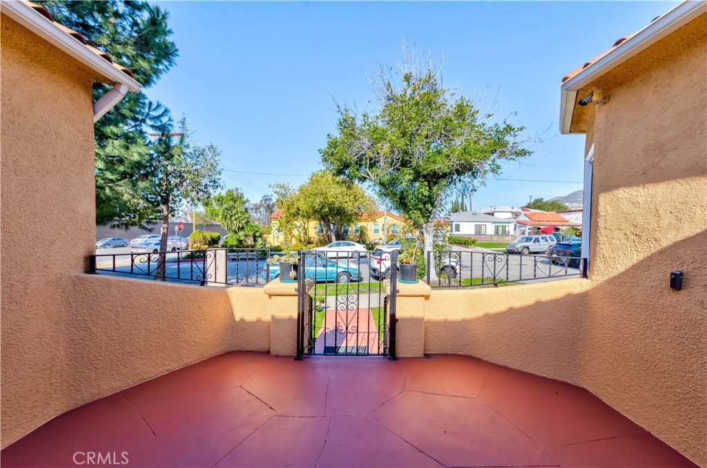 1001 Monterey Road Glendale, CA 91206 - Photo 40 of 57