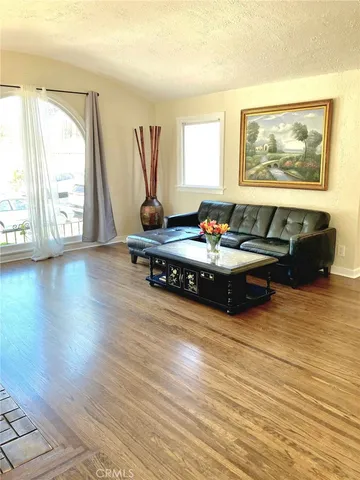 $5,500 | 1001 Monterey Road, Glendale, CA 91206