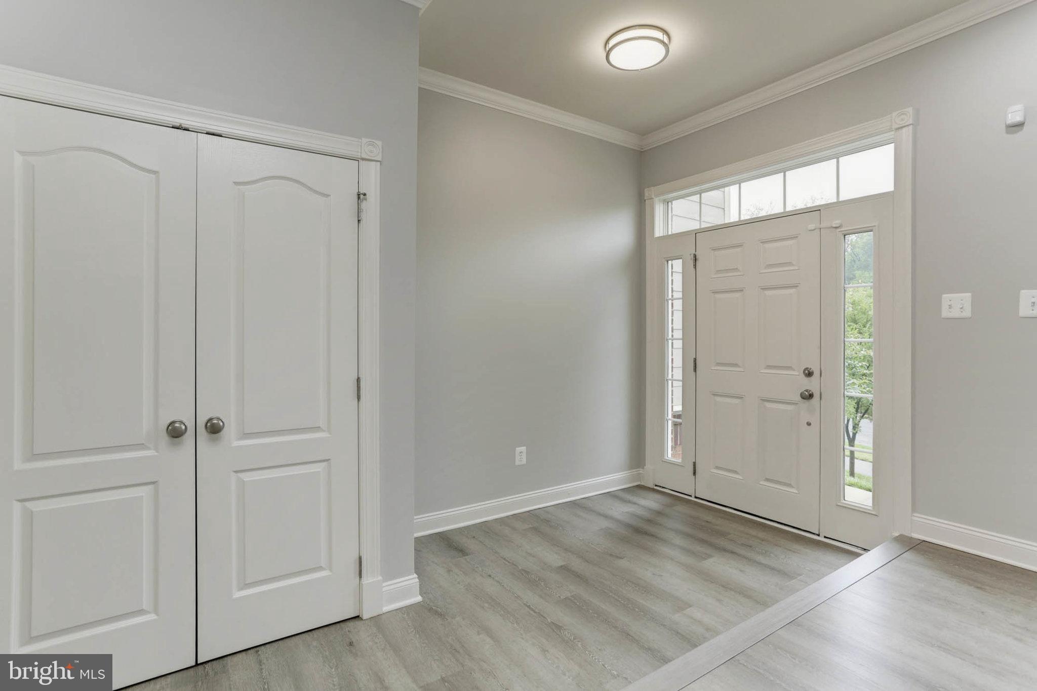 7628 Elmcrest Road Hanover, MD 21076 - Photo 3 of 68