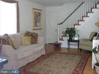 215 Harwicke Road Springfield, PA 19064 - Photo 2 of 6 Living Room
