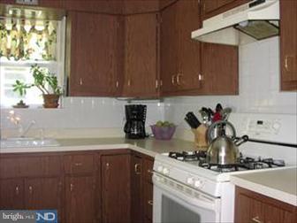 215 Harwicke Road Springfield, PA 19064 - Photo 6 of 6 Kitchen