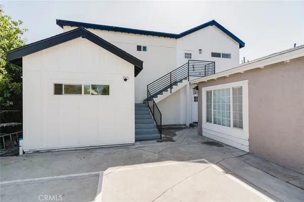 $3,750 | 5732 Willowcrest Avenue, Unit 2, North Hollywood, CA 91601