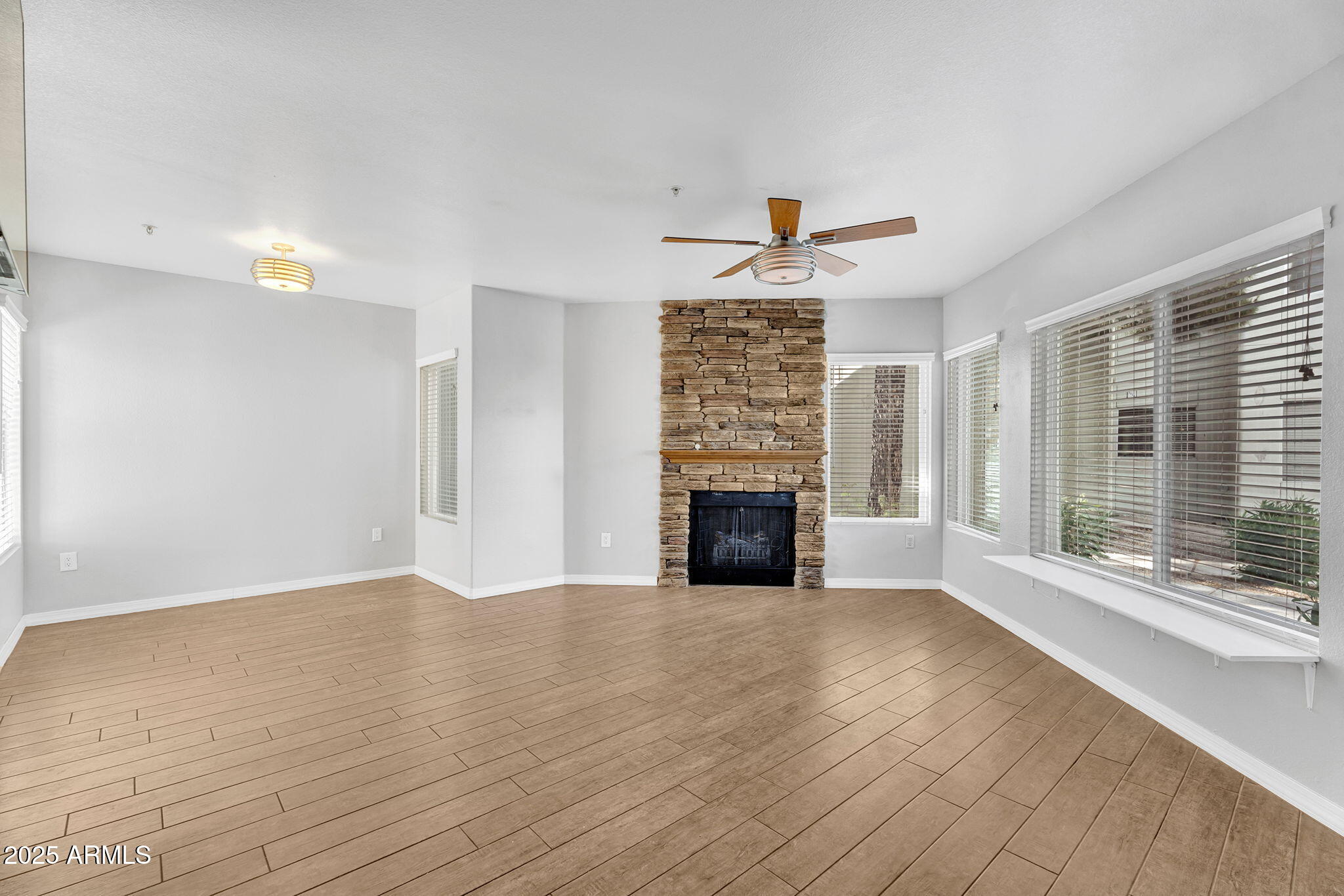 1825 West Ray Road, Unit 1119 Chandler, AZ 85224 - Photo 5 of 27 10-web-or-mls-1825 W Ray Rd 1119-10
