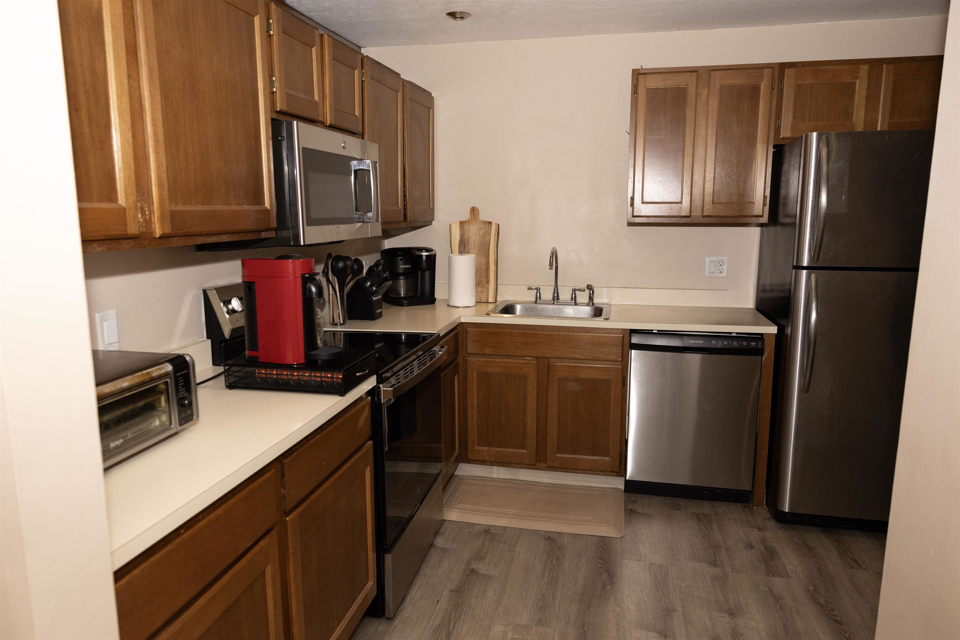 3 Fairfax Avenue, Unit 243 Derry, NH 03038 - Photo 11 of 19