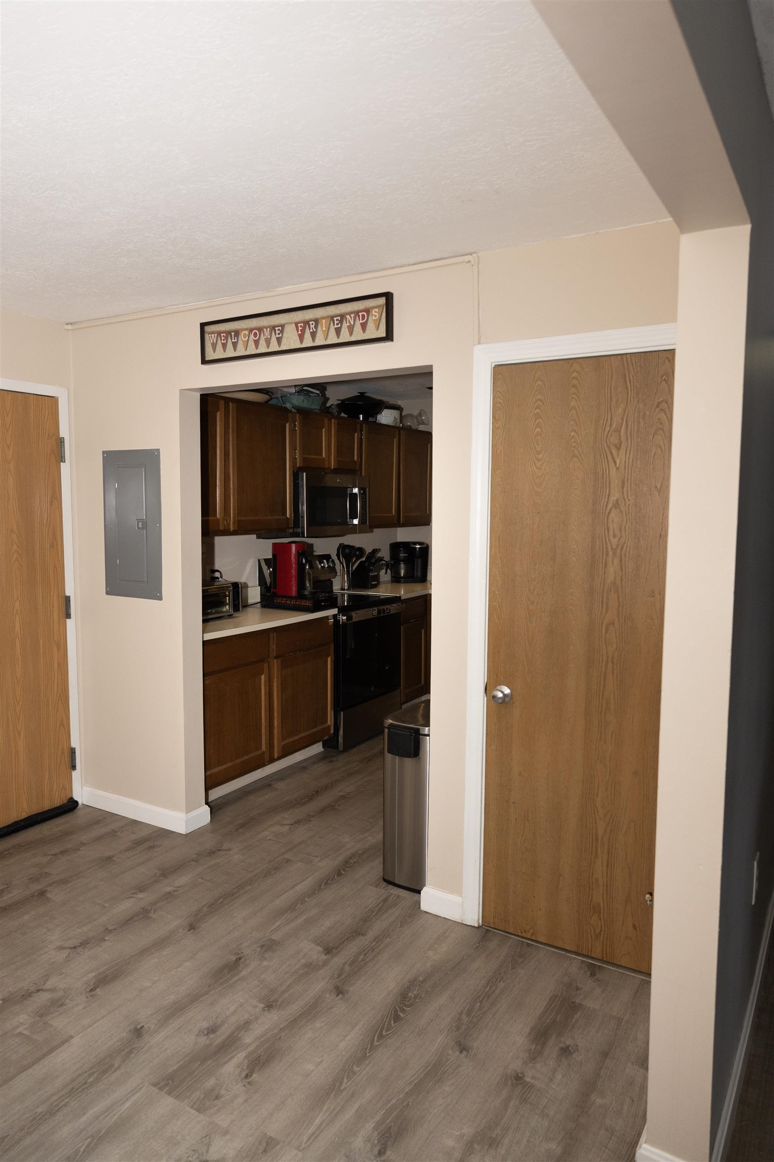 3 Fairfax Avenue, Unit 243 Derry, NH 03038 - Photo 9 of 19