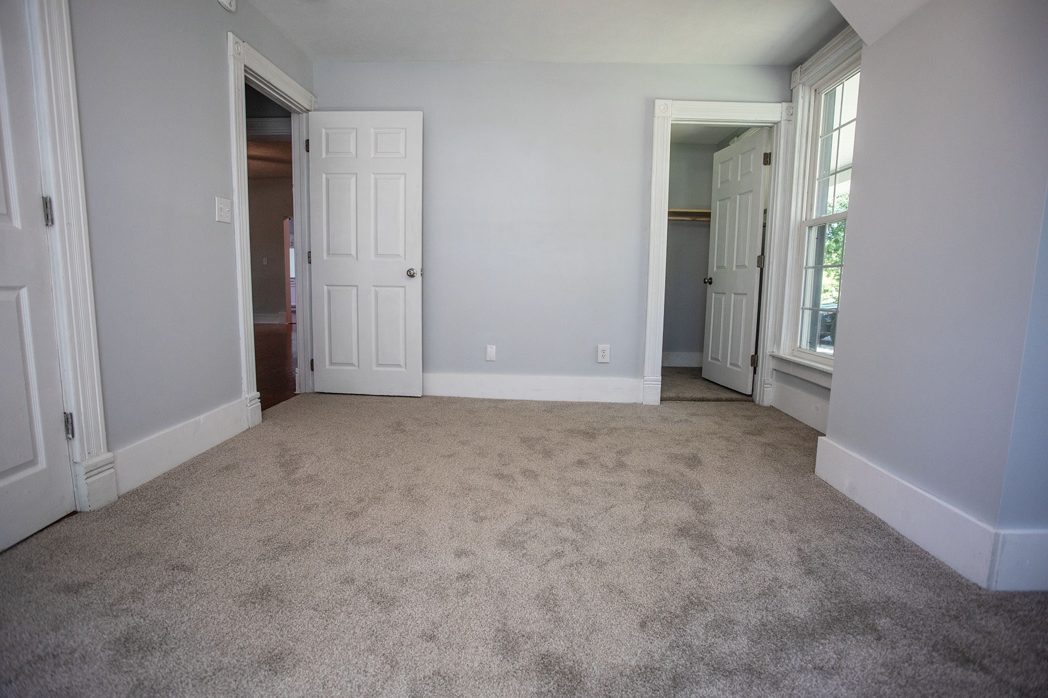 6382 West Lake Road Erie, PA 16505 - Photo 26 of 38 1st floor bedroom