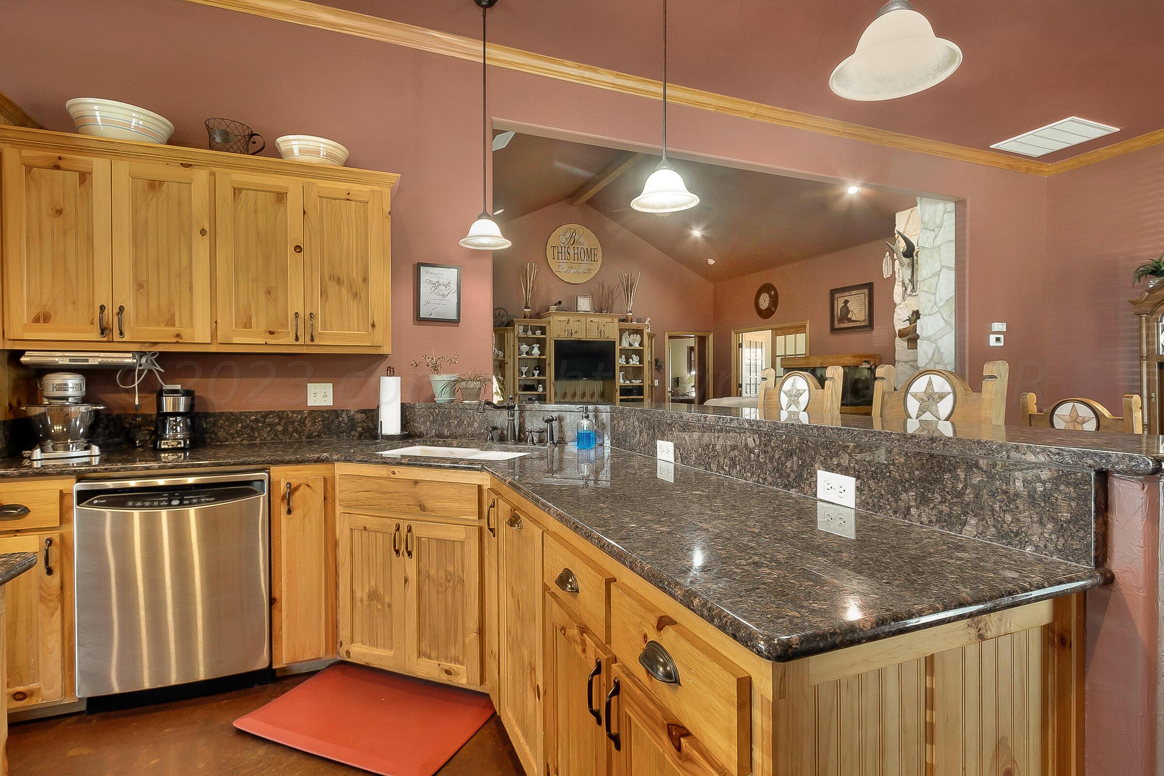 16901 Dove Prairie Road Canyon, TX 79015 - Photo 13 of 35 013_Kitchen 3