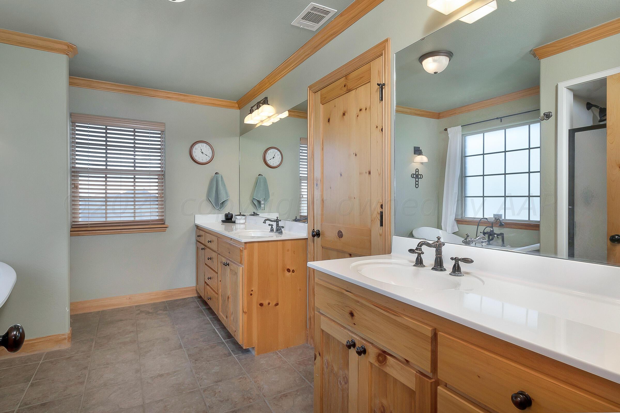 16901 Dove Prairie Road Canyon, TX 79015 - Photo 18 of 35 020_Master Bathroom