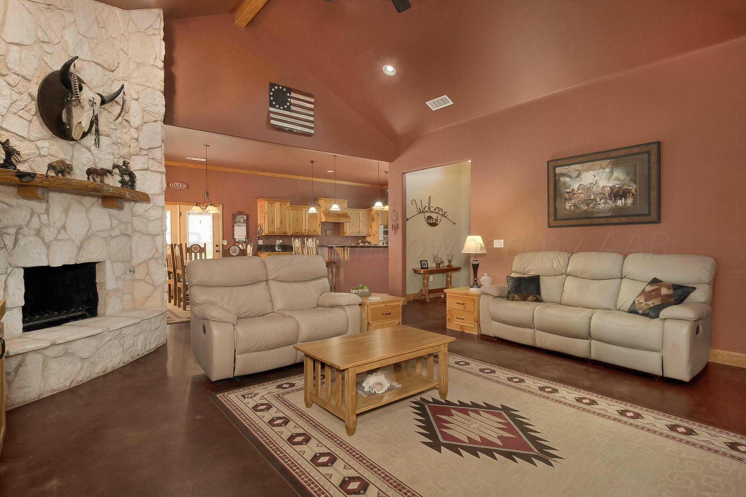 16901 Dove Prairie Road Canyon, TX 79015 - Photo 6 of 35 008_Living Room 3