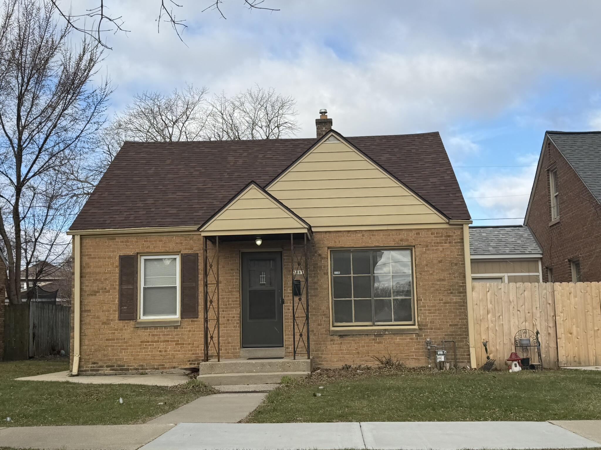 3887 North 56th Street Milwaukee, WI 53216 - Photo 1 of 4 IMG_1925