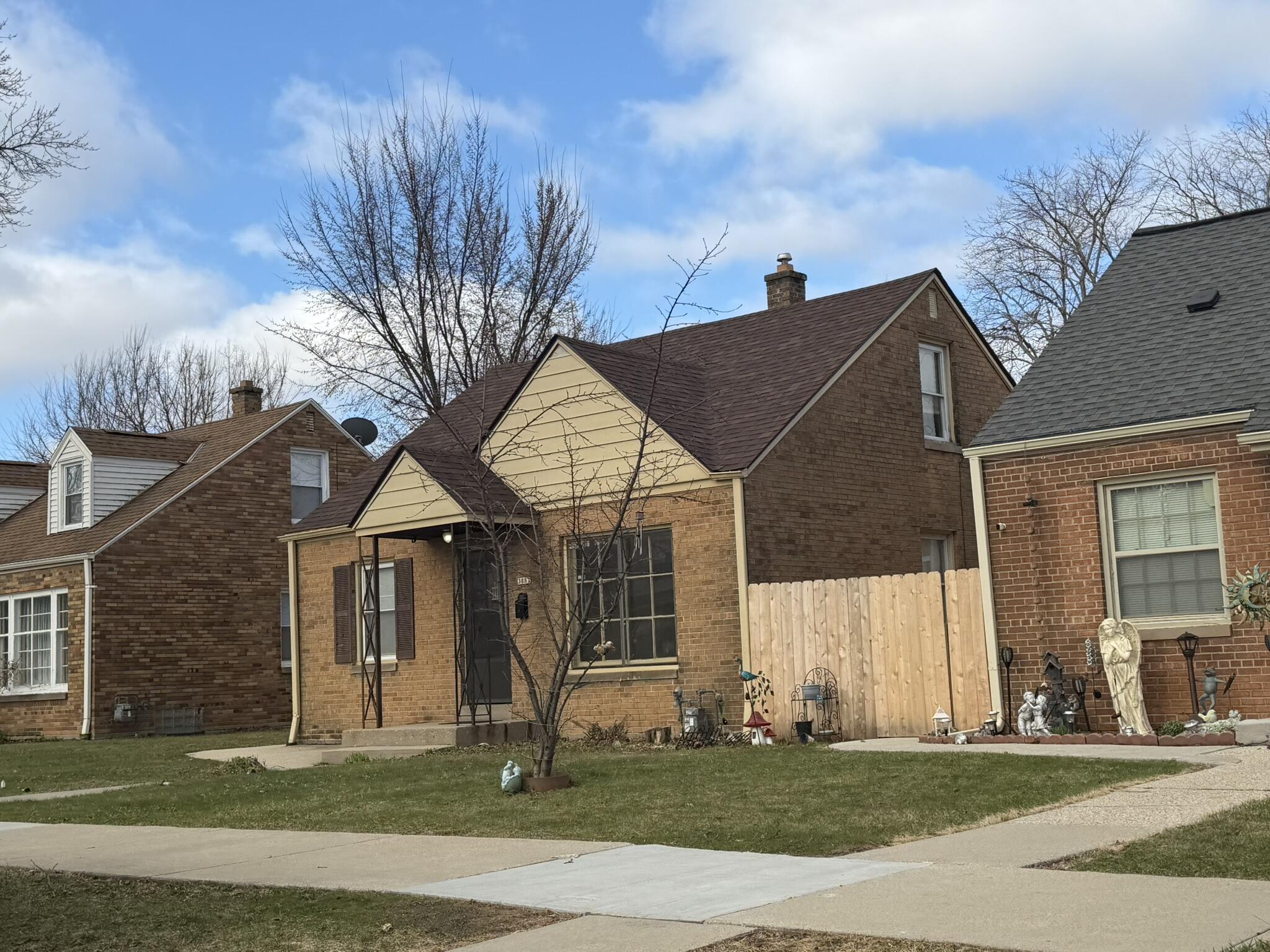 3887 North 56th Street Milwaukee, WI 53216 - Photo 3 of 4 IMG_1924