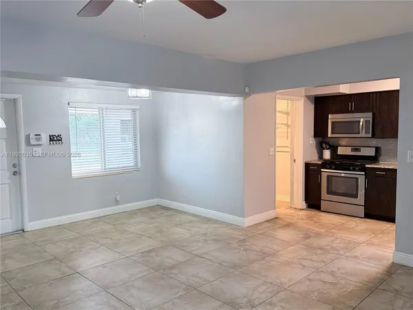 $2,700 | 7761 Northwest 34th Street, Davie, FL 33024