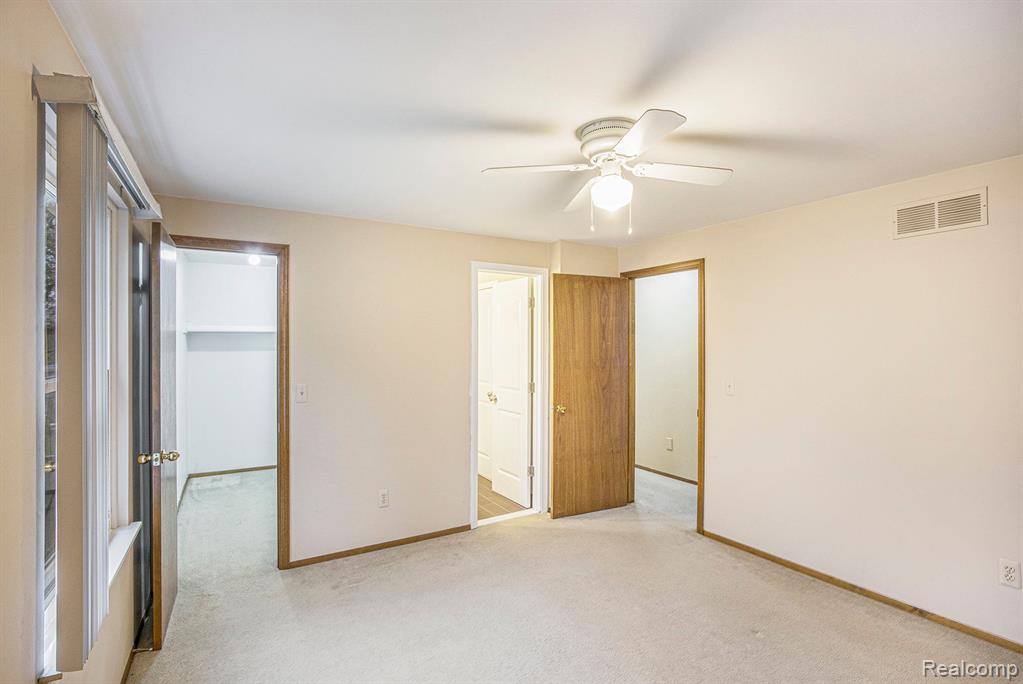2927 Corinthia Drive Rochester Hills, MI 48309 - Photo 13 of 32