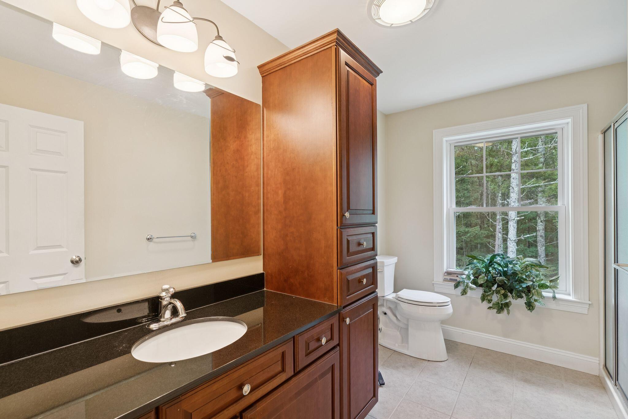 54 Sycamore Lane, Unit 19 Kennebunk, ME 04043 - Photo 27 of 37 2nd Floor Bathroom