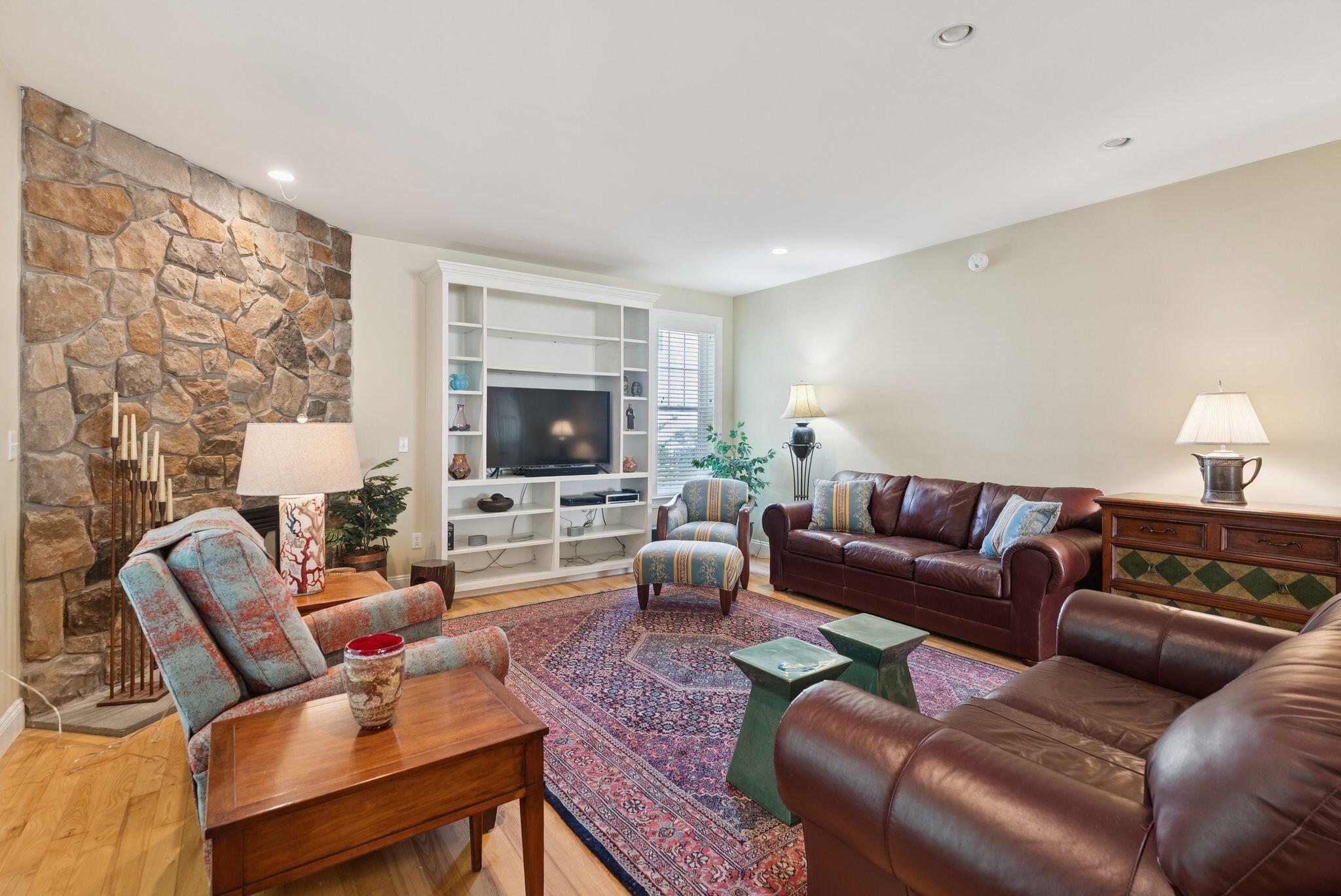 54 Sycamore Lane, Unit 19 Kennebunk, ME 04043 - Photo 3 of 37 Built-In's, Great Light