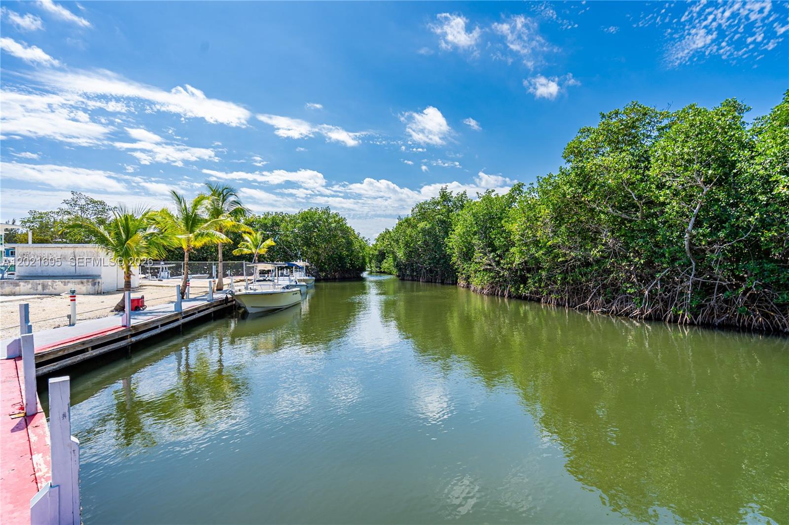 325 Calusa Street, Unit 252 Key Largo, FL 33037 - Photo 16 of 18 Community Dockage