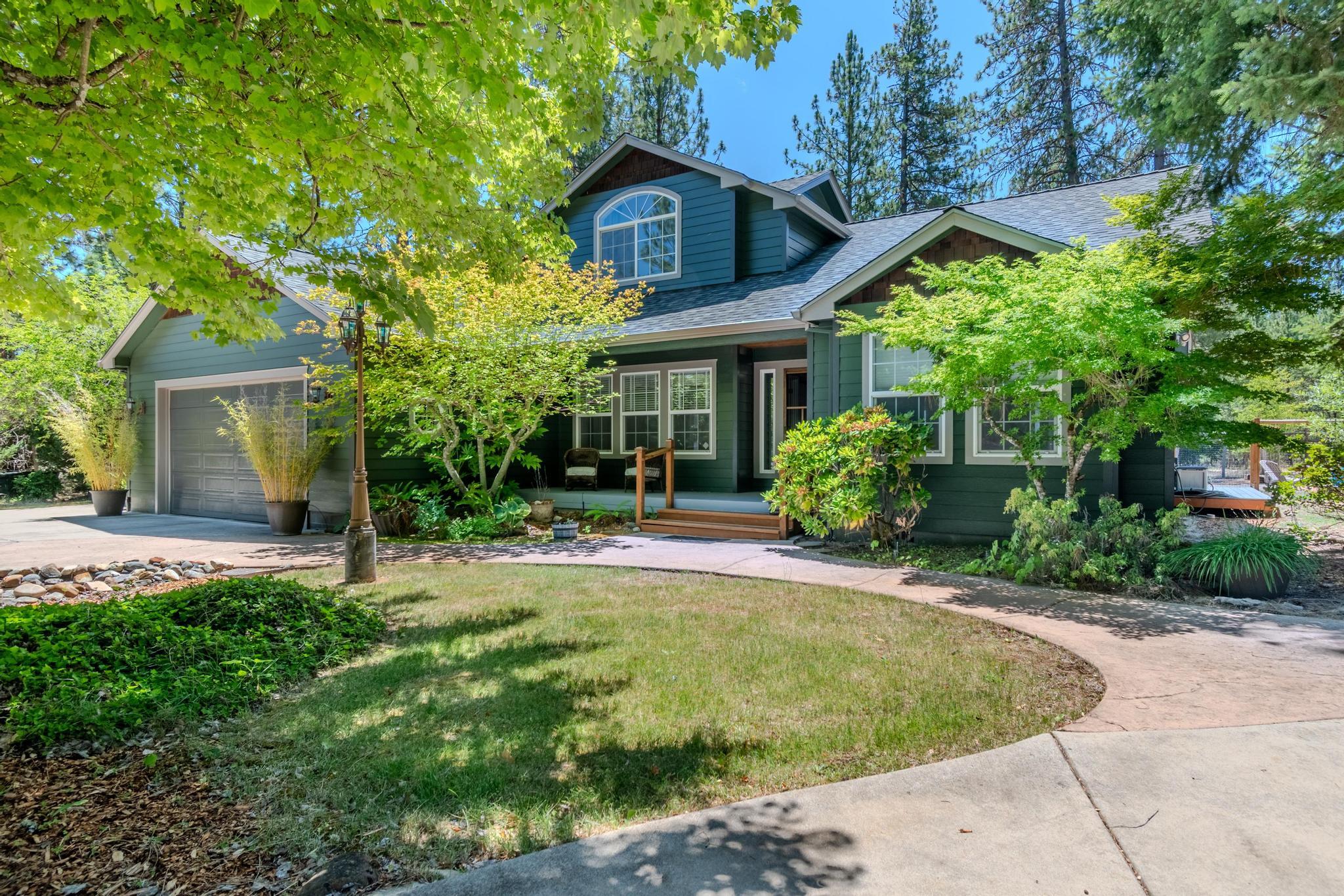 7888 Redthorne Road Rogue River, OR 97537 - Photo 1 of 48 Front