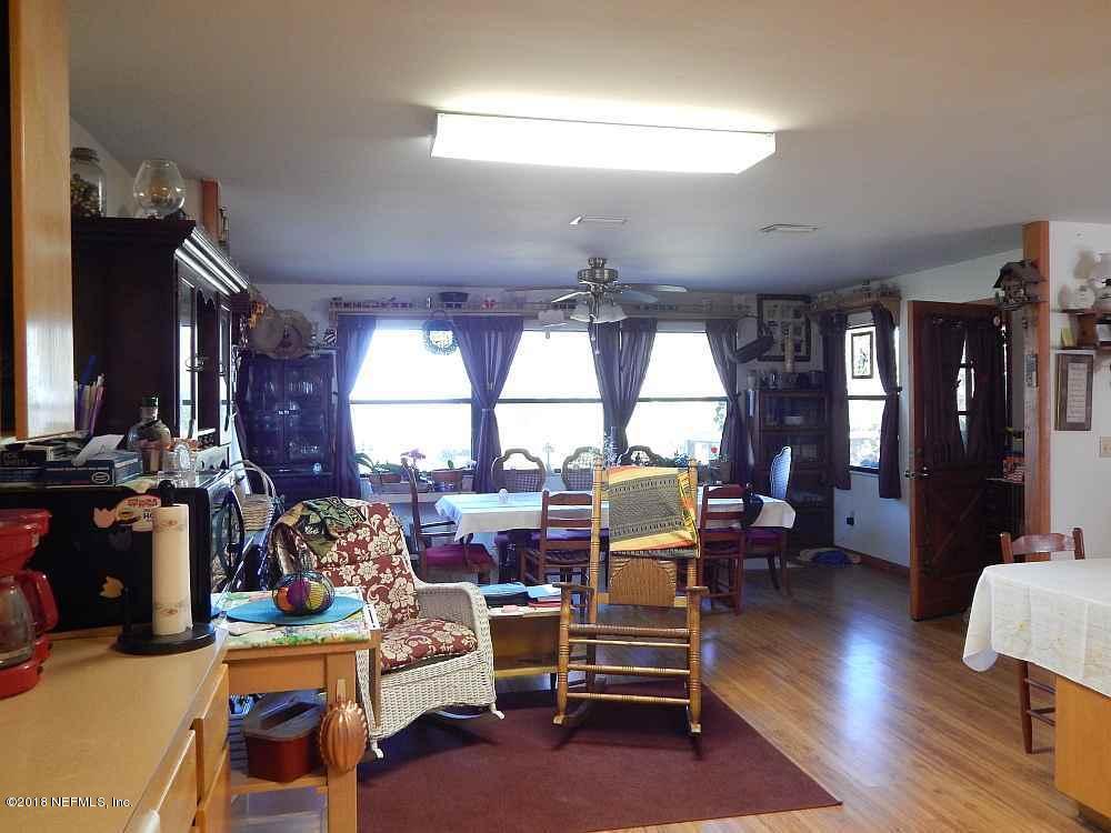 7979 Breezy Point Road East Melrose, FL 32666 - Photo 25 of 36 dining area