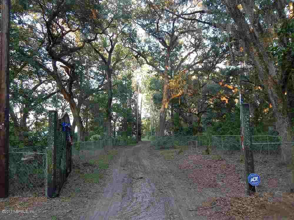 7979 Breezy Point Road East Melrose, FL 32666 - Photo 3 of 36 front entrance