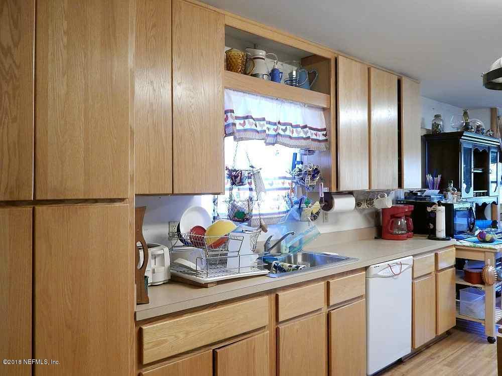 7979 Breezy Point Road East Melrose, FL 32666 - Photo 9 of 36 kitchen 4