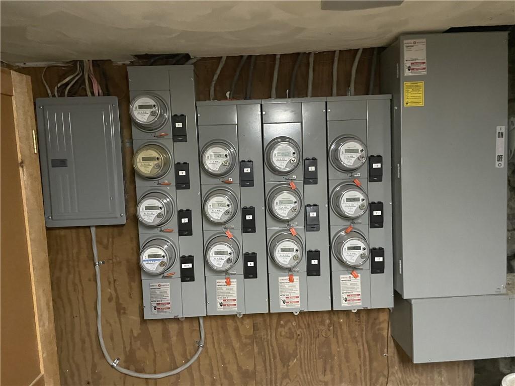 100 2nd Street Braddock, PA 15104 - Photo 28 of 29 a view of door