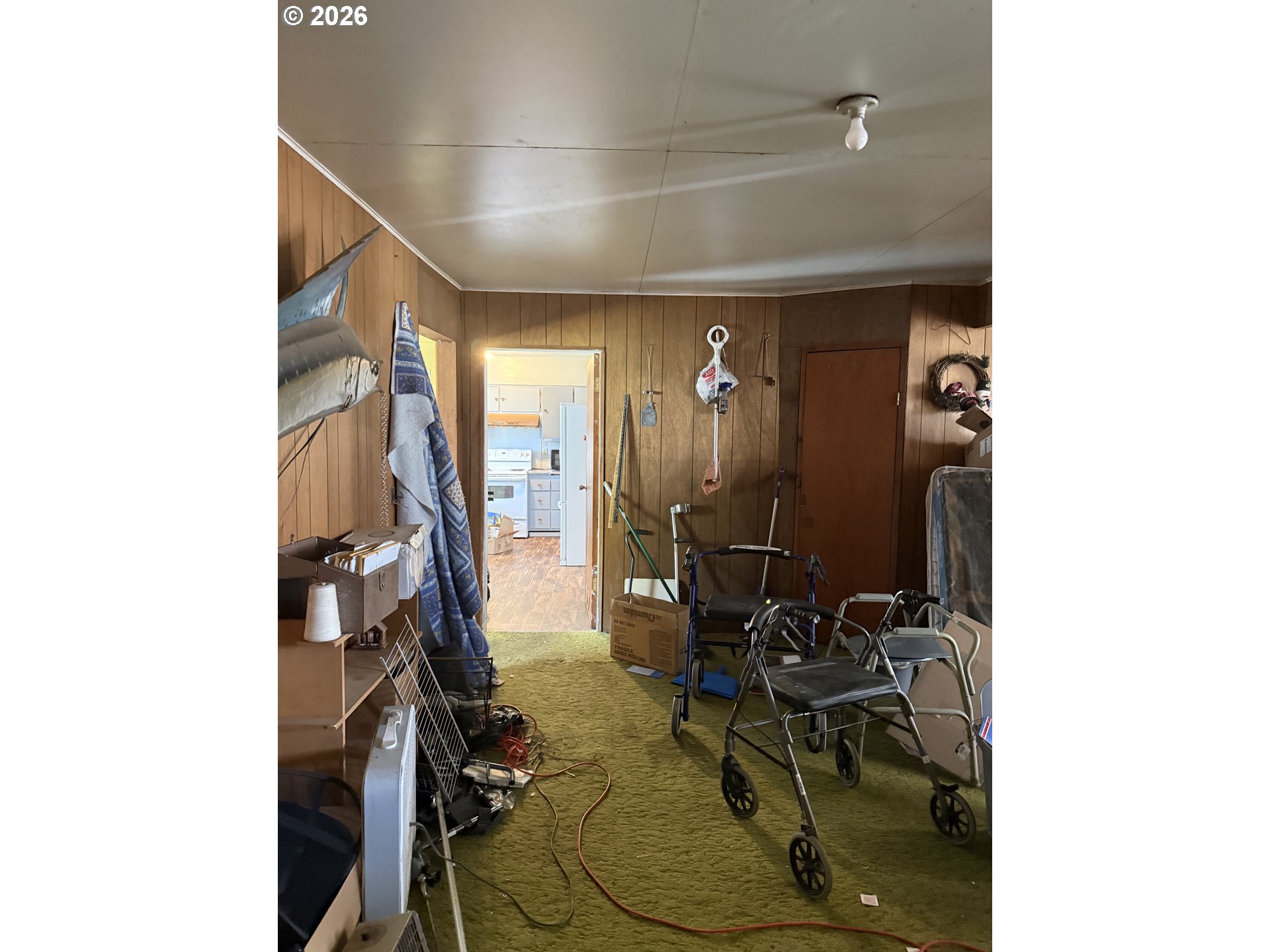375 College Street Adams, OR 97810 - Photo 7 of 20 a room with musical instruments