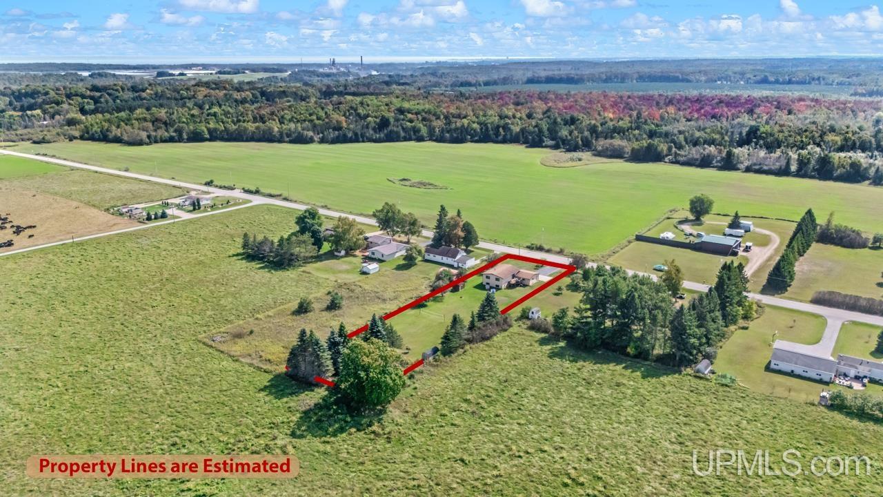 4904 20th Road Gladstone, MI 49837 - Photo 4 of 34