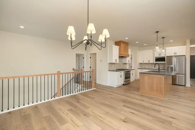 $769,000 | 301 Somerby Parkway Northeast, Byron, MN 55920