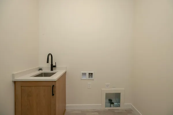 $749,000 | 301 Somerby Parkway Northeast, Byron, MN 55920