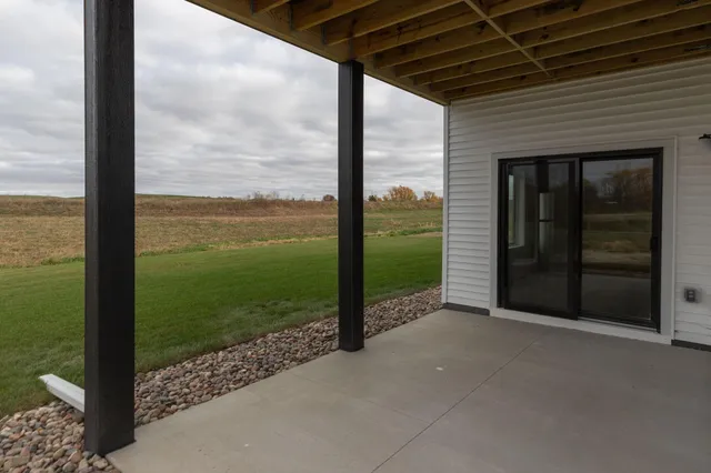 $769,000 | 301 Somerby Parkway Northeast, Byron, MN 55920