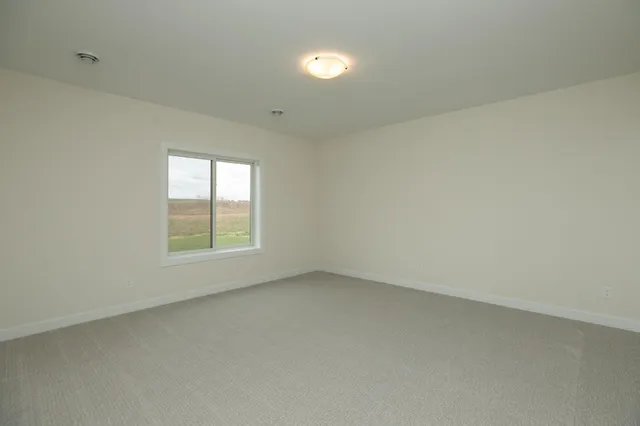 $769,000 | 301 Somerby Parkway Northeast, Byron, MN 55920