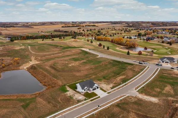 $749,000 | 301 Somerby Parkway Northeast, Byron, MN 55920