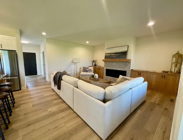 $769,000 | 301 Somerby Parkway Northeast, Byron, MN 55920