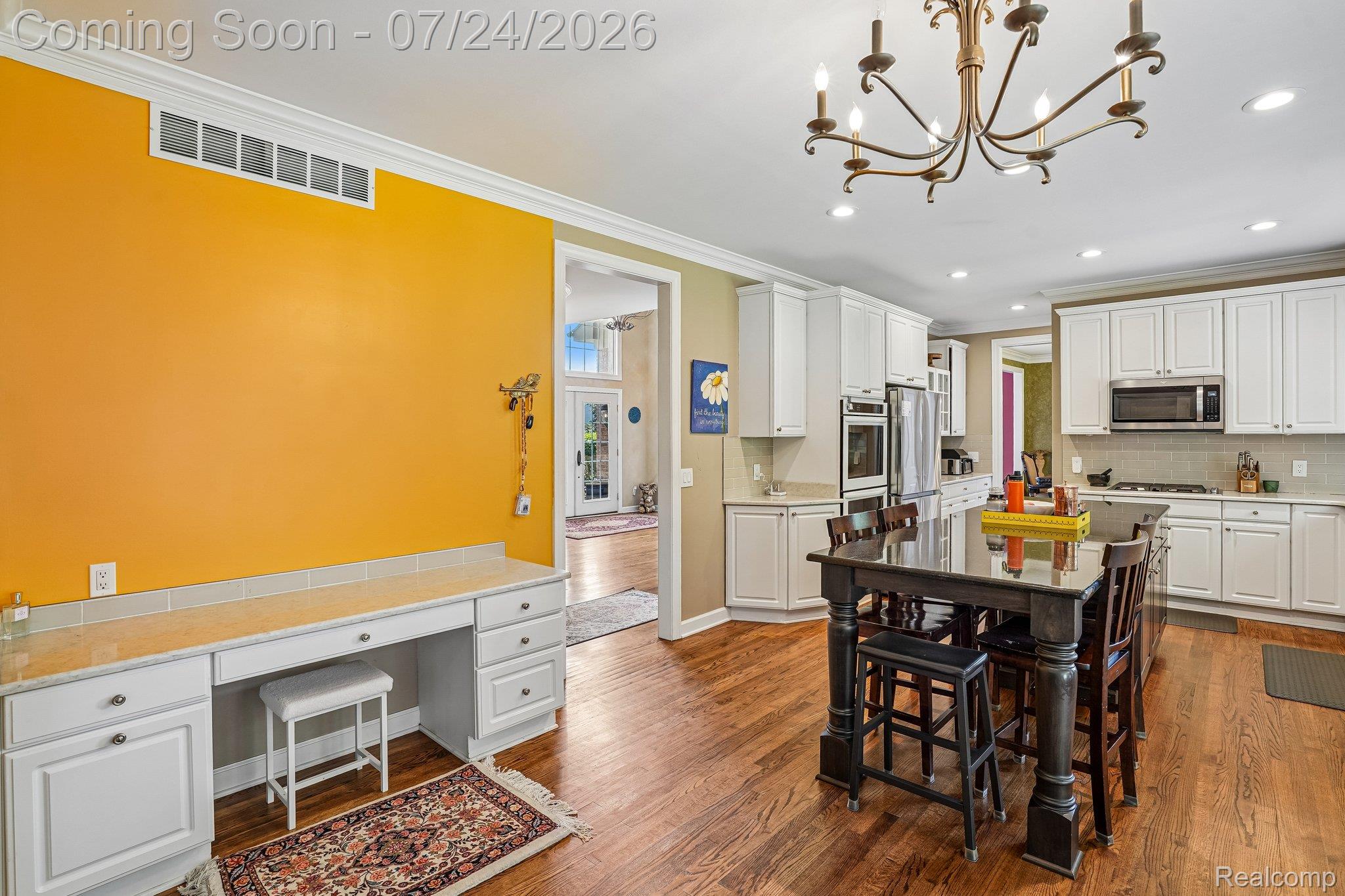 4500 Boxwood Court Rochester, MI 48306 - Photo 17 of 73 22-web-or-mls-Boxwood Ct-S2307-022.jpg
