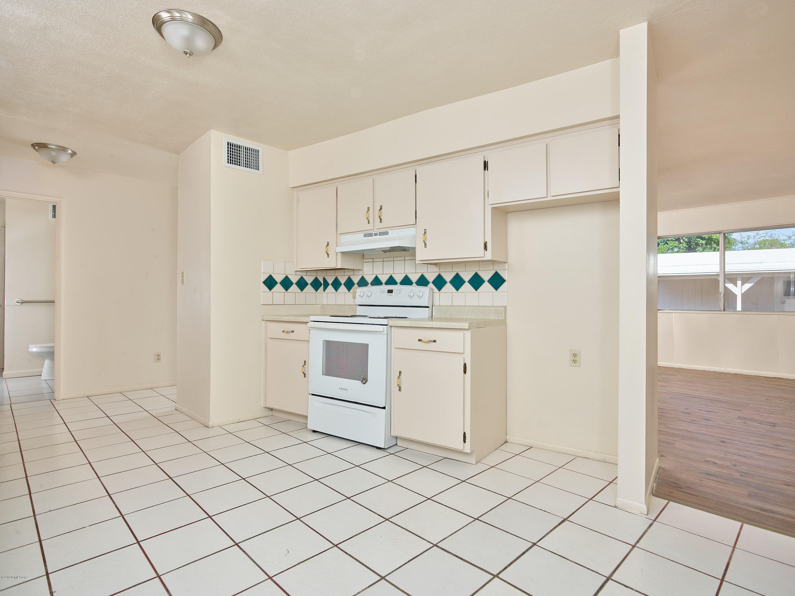 1133 Cala Court Rio Rico, AZ 85648 - Photo 14 of 27
