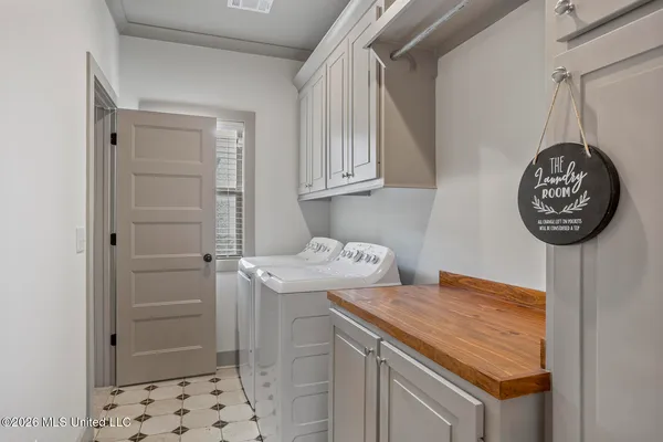 $359,900 | 589 East Park Street, Canton, MS 39046