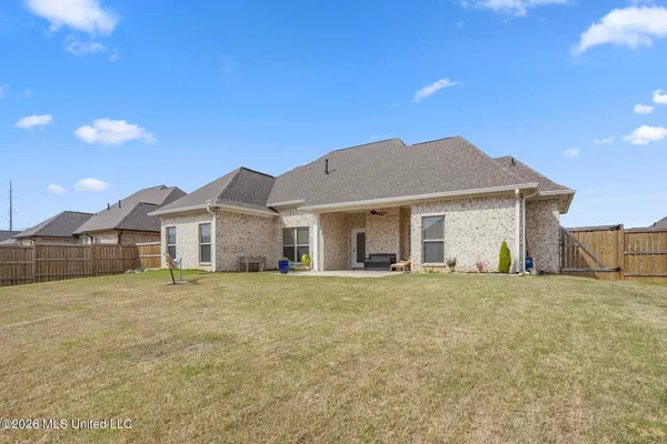 $359,900 | 589 East Park Street, Canton, MS 39046