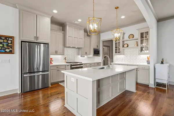 $359,900 | 589 East Park Street, Canton, MS 39046