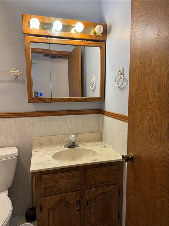 801 Overbrook Drive Macon, MO 63552 - Photo 17 of 34