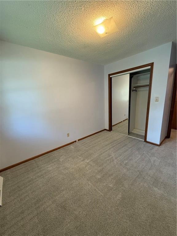 801 Overbrook Drive Macon, MO 63552 - Photo 18 of 34