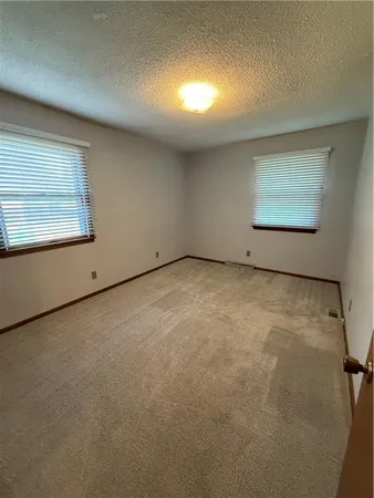 $249,900 | 801 Overbrook Drive, Macon, MO 63552