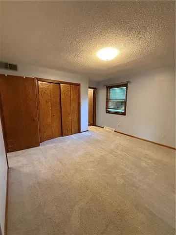 $249,900 | 801 Overbrook Drive, Macon, MO 63552