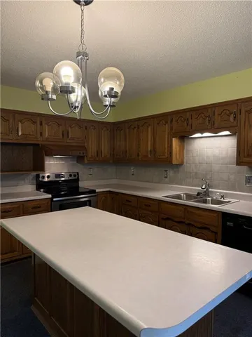 $249,900 | 801 Overbrook Drive, Macon, MO 63552