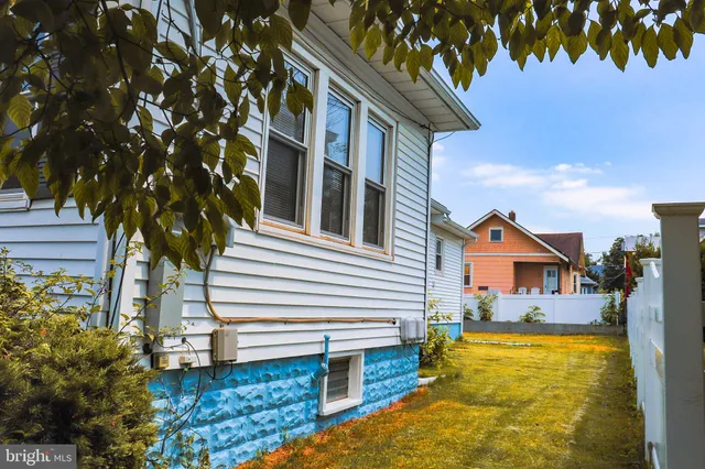 a view of a house with a patio