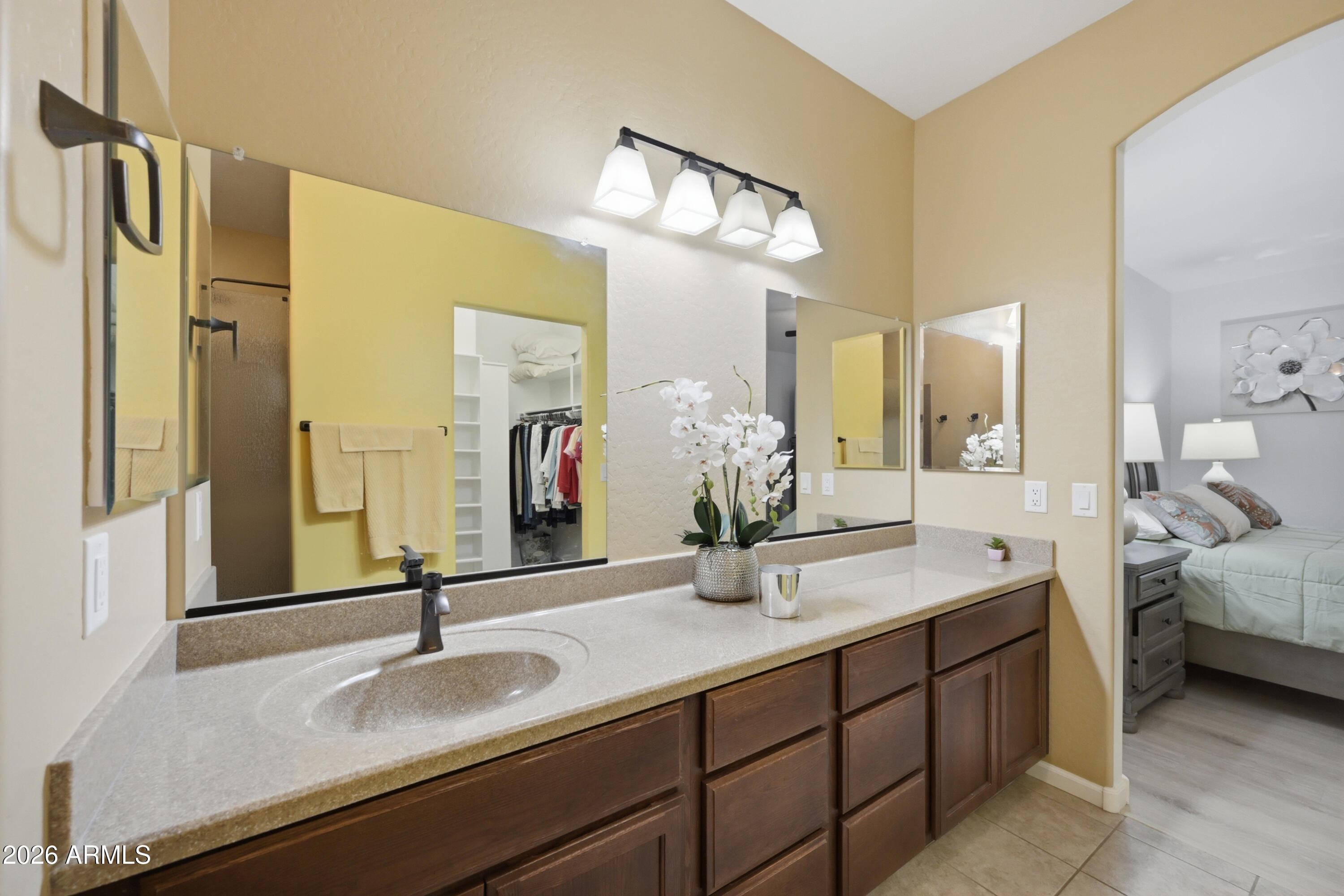 3117 South Signal Butte Road, Unit 476 Mesa, AZ 85212 - Photo 14 of 31 SC476 Primary Bathroom