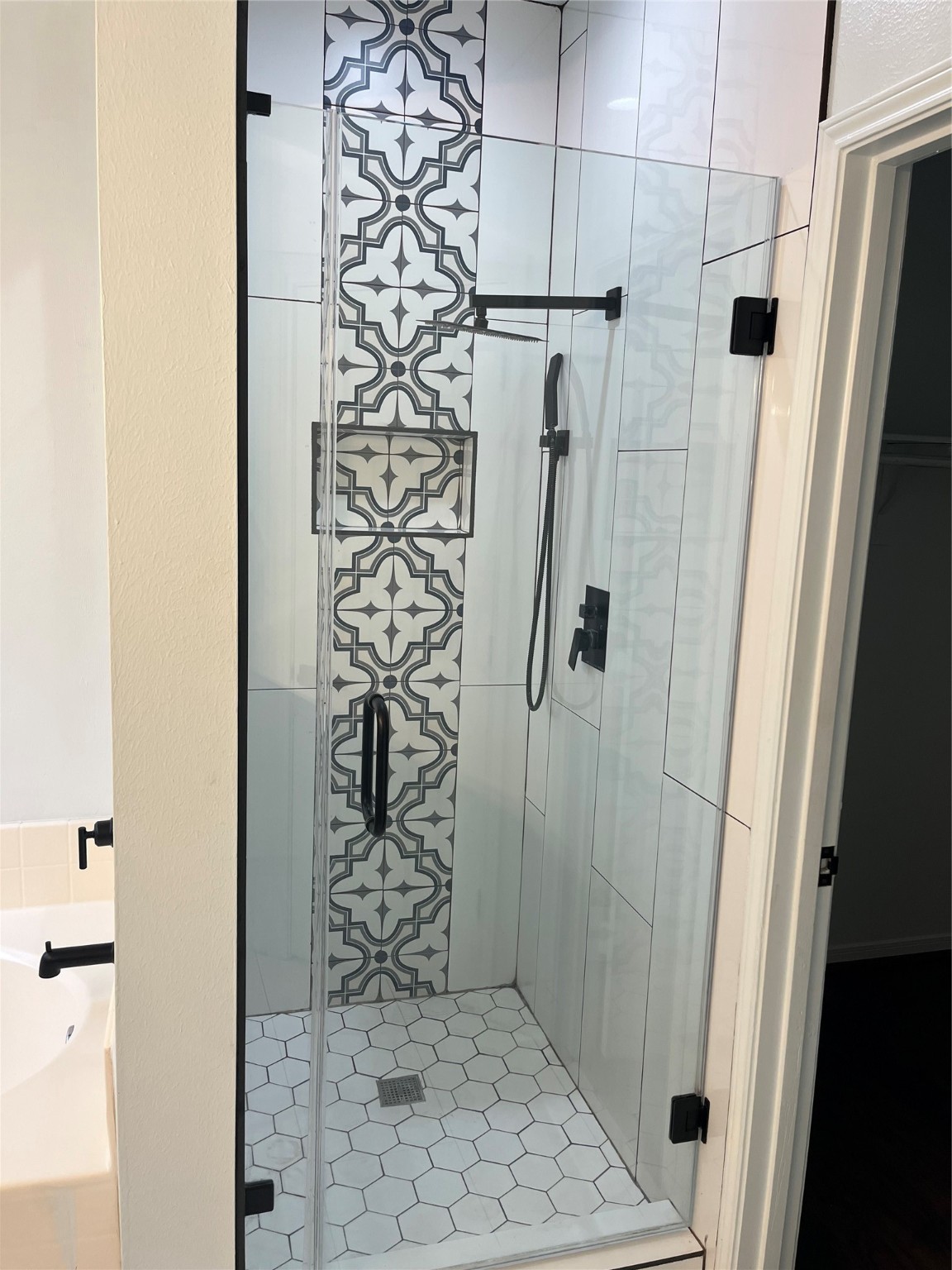 911 Chapwood Court Spring, TX 77373 - Photo 13 of 22 a bathroom with a shower