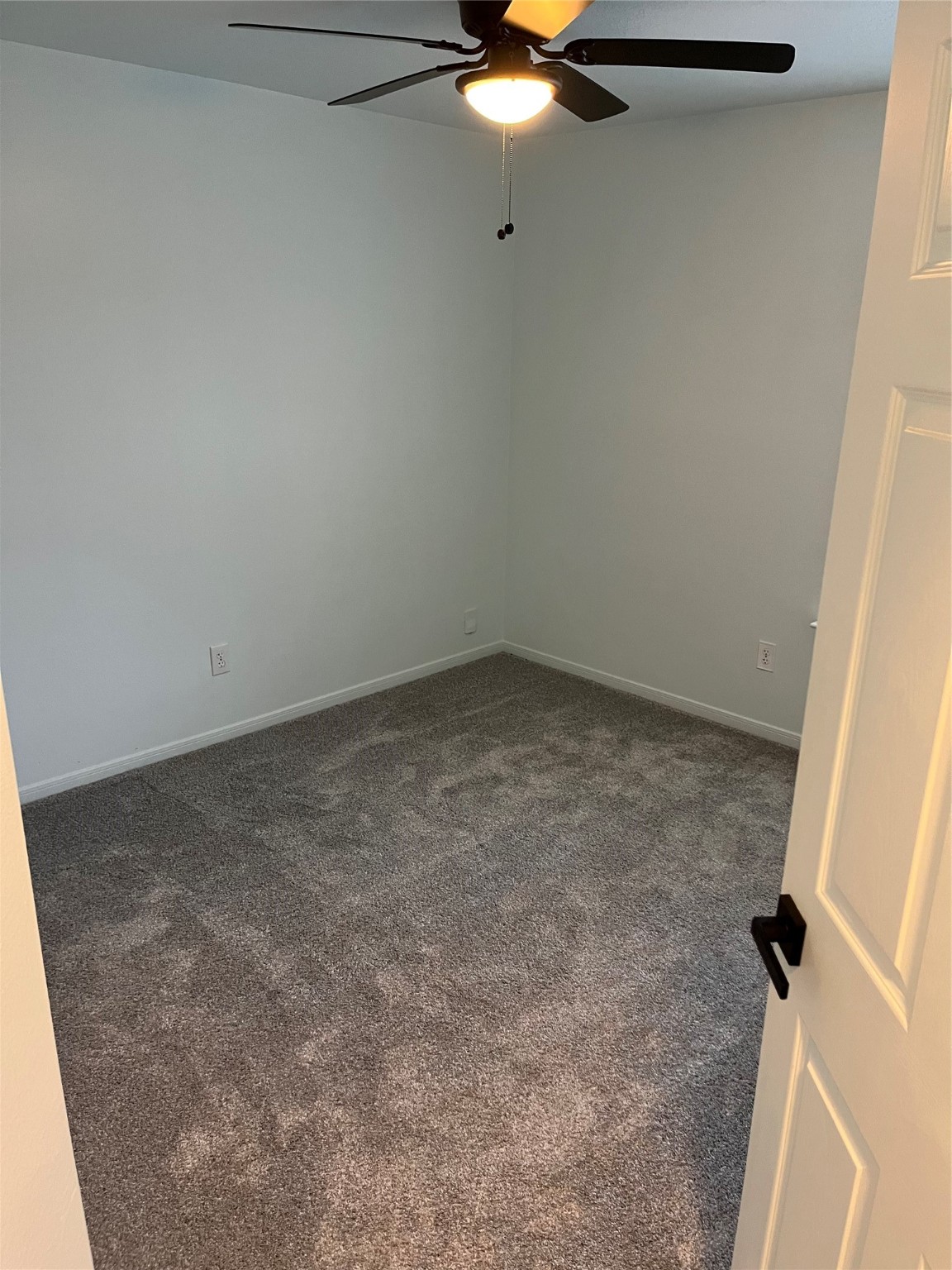 911 Chapwood Court Spring, TX 77373 - Photo 20 of 22 an empty room with a window